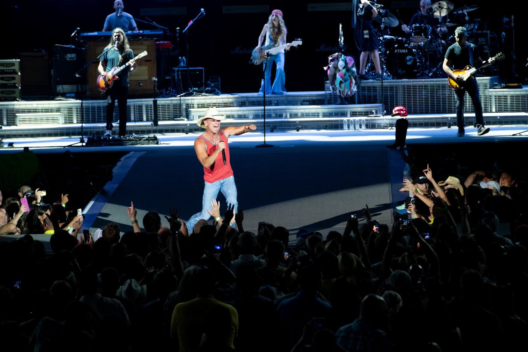 Kenny Chesney, Thomas Rhett at Busch Stadium